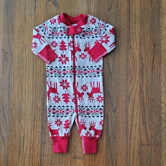 Hanna Andersson Red and White Reindeer Pajamas - Picture 1 of 5